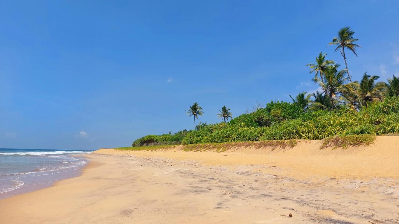 Bandulas Beach House Хиккадува Экстерьер фото