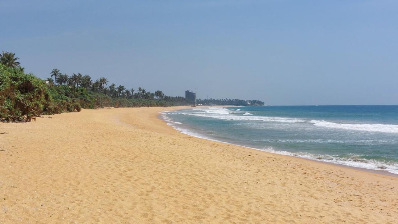 Bandulas Beach House Хиккадува Экстерьер фото
