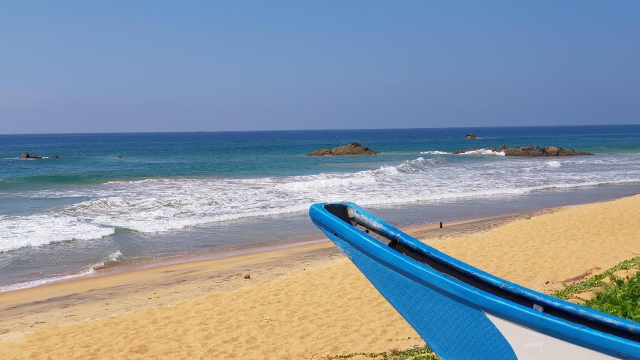 Bandulas Beach House Хиккадува Экстерьер фото